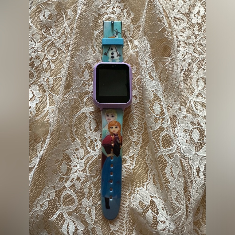 Frozen Themed Blue and Purple Kids Smartwatch ⚠️ charging cables not included